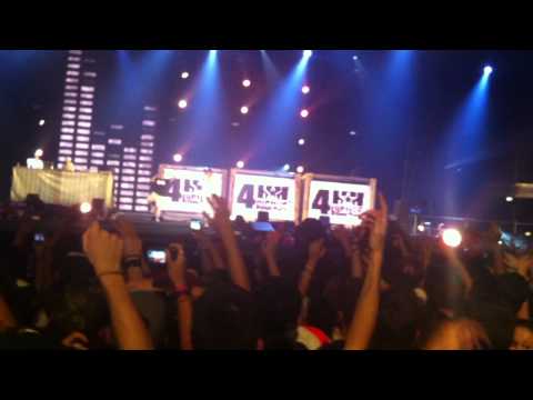 Fedez HIP HOP TV 4B-DAY PARTY