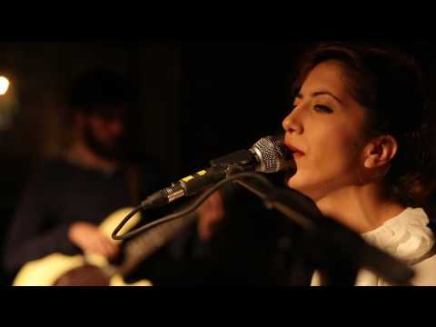 Toffee Toes - So In love Live @ Hoodna