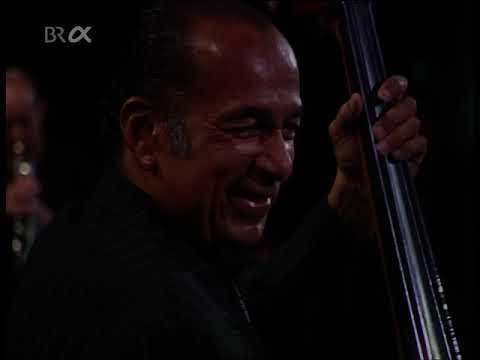 Mis dos pequeñas de Orlando "Cachaito" Lopez, feat. Miguel "Anga" Diaz