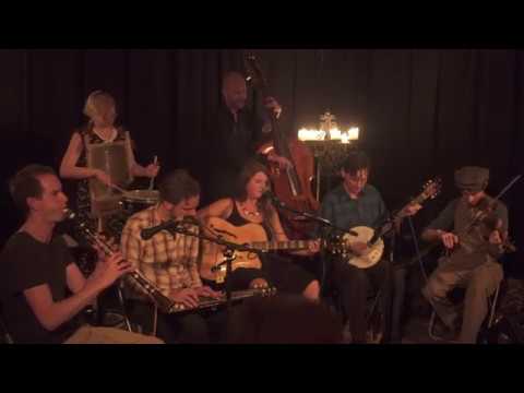 Die Abrissbirnen + Leonie Evans: Reaching For The Moon