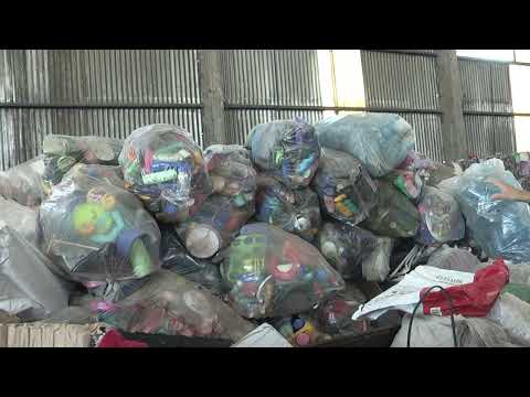 Recorrida del Ministro Manuel Troncoso por el predio del basural de Cerrito