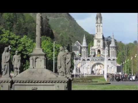 Visit Rosary Basilica in Lourdes, France