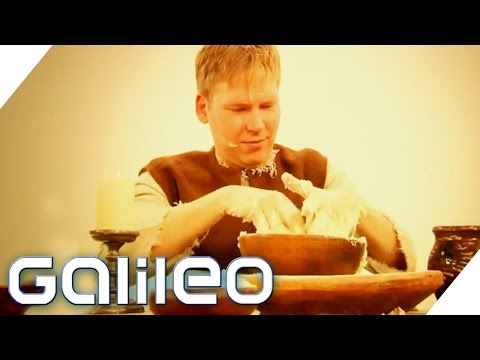 Why exactly: Dresden Christmas Stollen? | Galileo | ProSieben