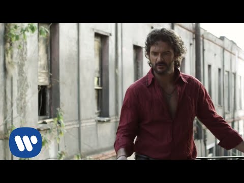 Ricardo Arjona - Mi País (Official Video)