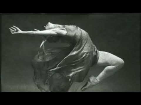 Briganti di Terra d'Otranto - Aremu Rindineddha (sub) - Taranta & Pizzica from Salento for freedom