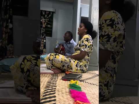 AU VAKILA NI A MAI VOLI AU ENA LOLOMA by Savenaca Namara