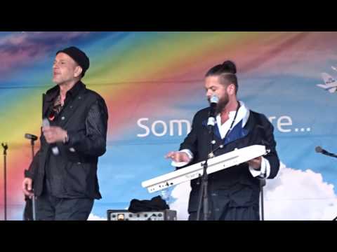 Part of the Art Live @Cologne Pride 2016 – Big in Japan (Cover Alphaville)