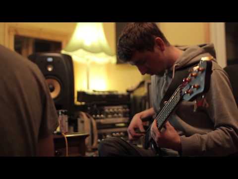 Recording a Snarky Bass Groove - 'PseudoScience' [J.G]