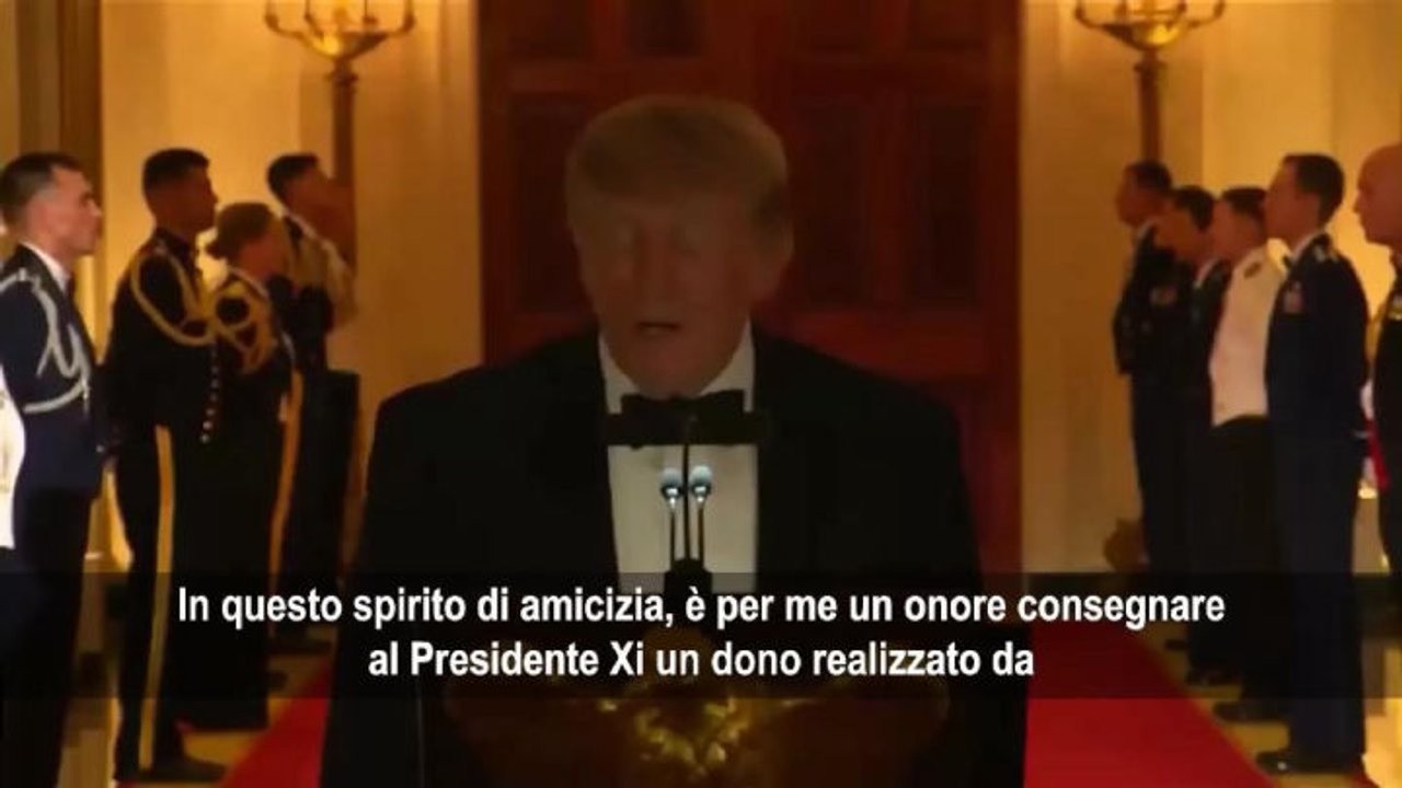 Trump dona a Xi Jinping statua dell'aquila americana: Simbolo della nostra amicizia
