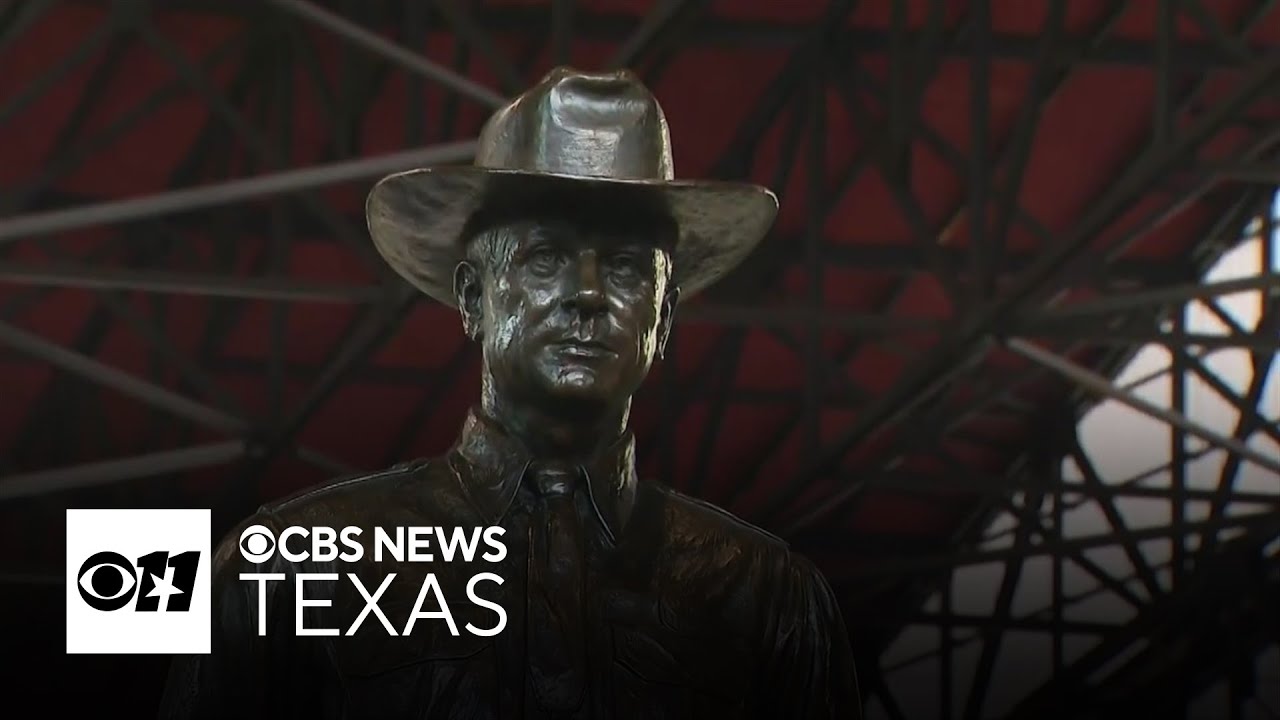 Controversial statue draws scrutiny at Globe Life Field