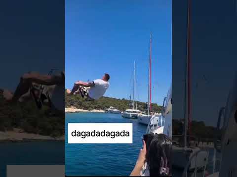 kristjan golubovic radi salto sa jahte na hvaru da pobjegne od kiše metaka dagadadagada rrrrrrr