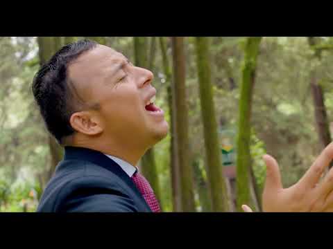 Luis Chonay- Yo Creo  En Las Promesas De Dios.