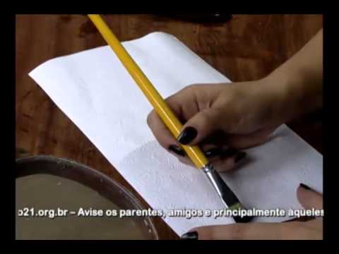 Mulher.com 05/08/2011 -  Caixa de papel com textura