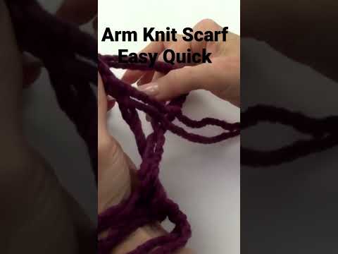 How To Arm Knit a Scarf Easy Gift