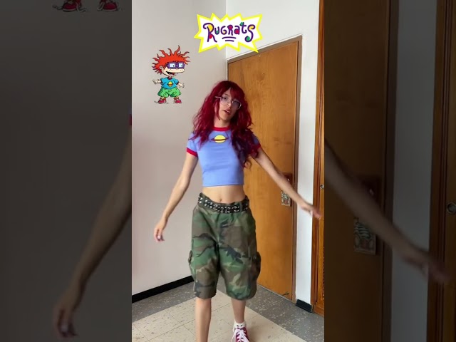Vídeo relacionado con Rugrats Main Characters Stacked Panels Retro Camiseta