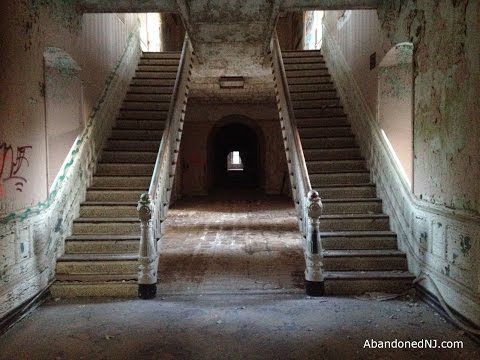 Paulinskill Viaduct: walking New Jersey's largest abandoned concrete railroad bridge