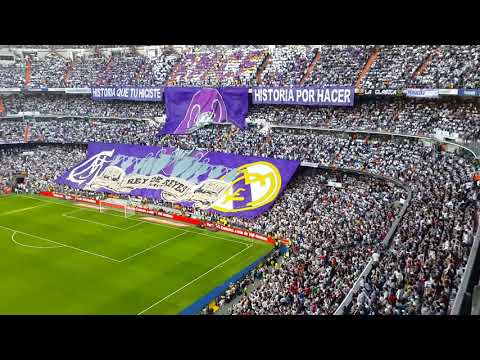 Real Madrid vs Barcelona  pre-match atmosphere in Santiago Bernabeu