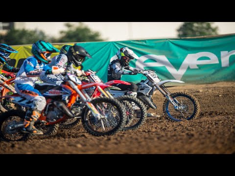 JR Reyes | Standing Out