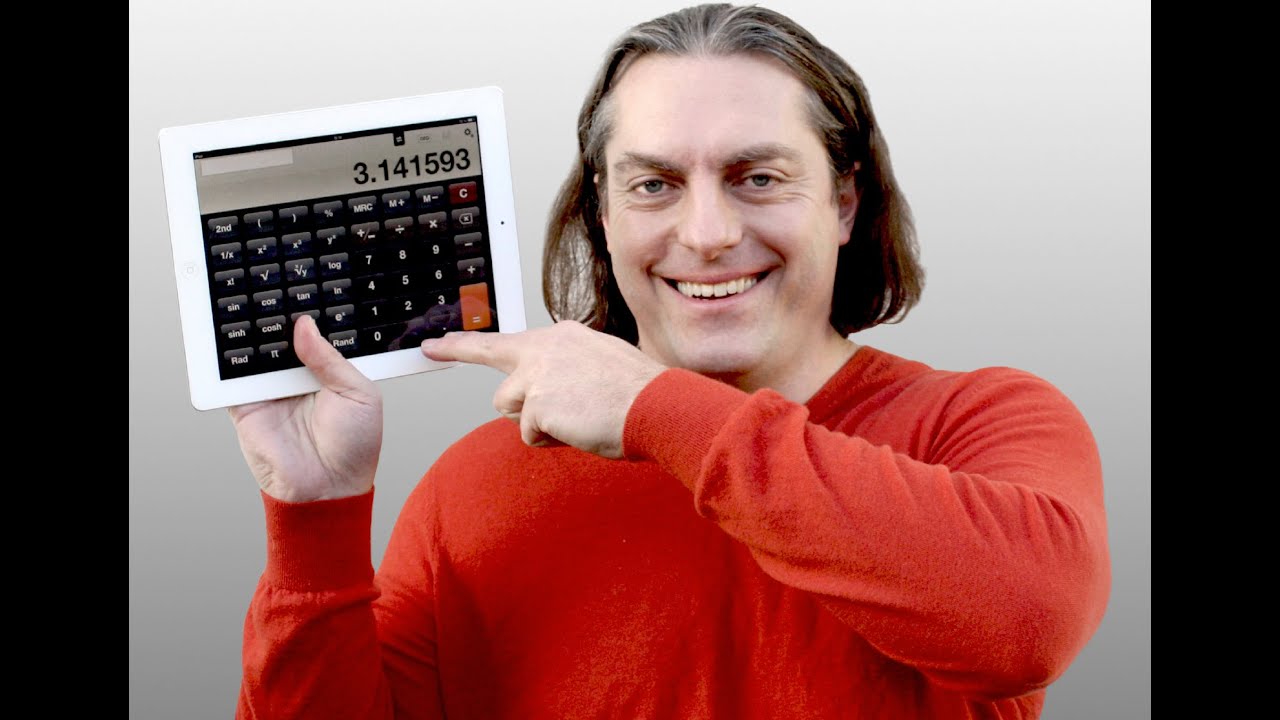 человек думает формулы. человек который быстрее всех считает. понятная математика. мужчина с калькулятором. одаренная фильм 2017.