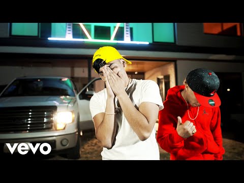 Carlitos Junior - Juego de 3 (Official Music Video) ft. Pablo Chill-E
