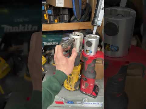 Dewalt dce200 vs Milwaukee m18 forcelogic 2773
