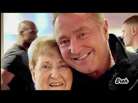 A Heartwarming Moment with Peggy Gallagher at Oasis’ Dublin Show