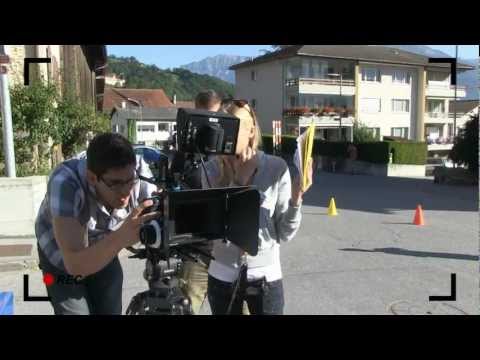 On the Set von "Drama Button - Push to BOOST"