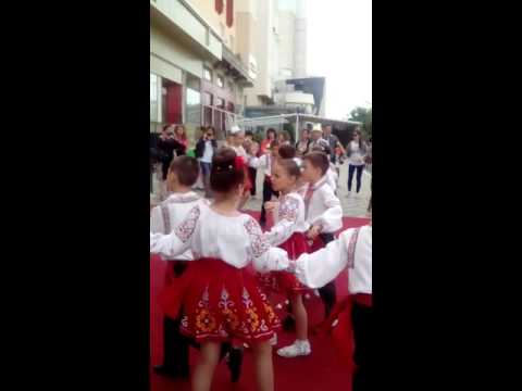 Anastasia Deacur Ansamblul Briuliet Ghidighici