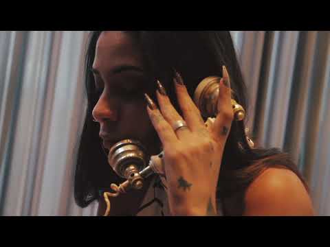 5. Kodac IB & Alícia Vanelli - Mil Juras [Prod. Furien]