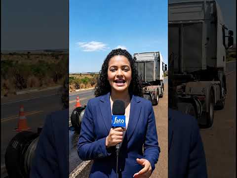 Incêndio destrói seis pneus de carreta na MGC-497, em Uberlândia