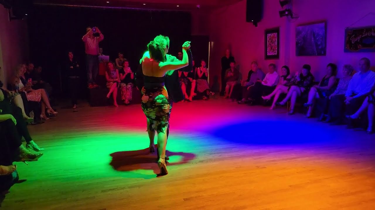 Argentine tango: Sofia Saborido & Marcelo Gutiérrez - Muriendome de Amor