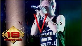 Download lagu KERENN.. !! ' FIVE MINUTES ' AISYAH 2 (LIVE KONSER JAKARTA 26 MARET 2016) mp3