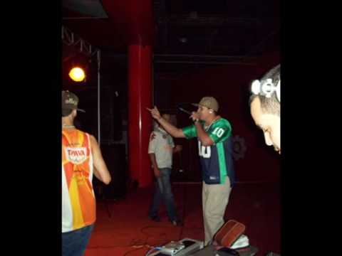 MV BILL E VIELA 17 ( PEQUENOS HOMENS )