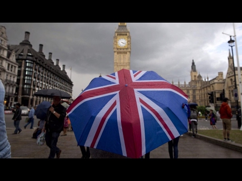 UK - British MPs approve bill to trigger Brexit, reject guarantees for EU nationals