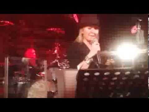 Lulu - I'm Tore Down - Under The Bridge, London (October 2013)