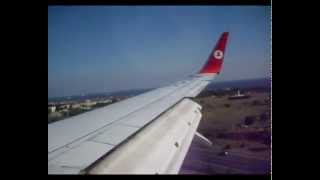 preview picture of video 'Turkish Airlines Boeing 737-300 a mid size aircraft with a perfect touch down!'