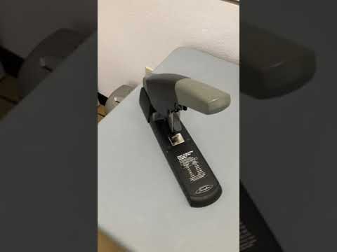 Swingline Heavy Duty Stapler, 210 Sheet Capacity, Alignment Guide, Commercial Desktop Stapler