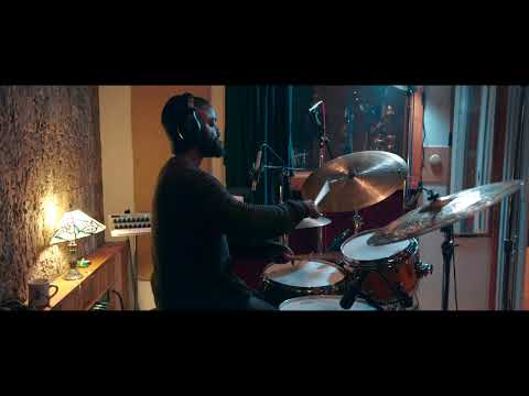 Lewis Wright, Matt Brewer, Marcus Gilmore - Mettle (Live Session)