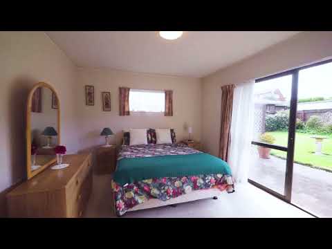 17 Parramatta Place, Botany Downs, Manukau City, 4 Kuwarto, 2 Banyo, House