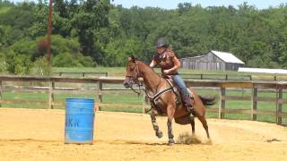 preview picture of video 'reba running barrels at horsemasters 4h fun show'
