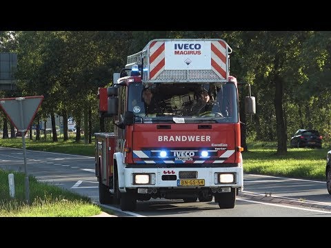 P1, Brandweer Drachten [AL 02-7052] naar woningbrand Fabryksloane Houtigehage