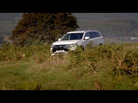 How to use the 4WD lock & S-AWC in your OUTLANDER PHEV