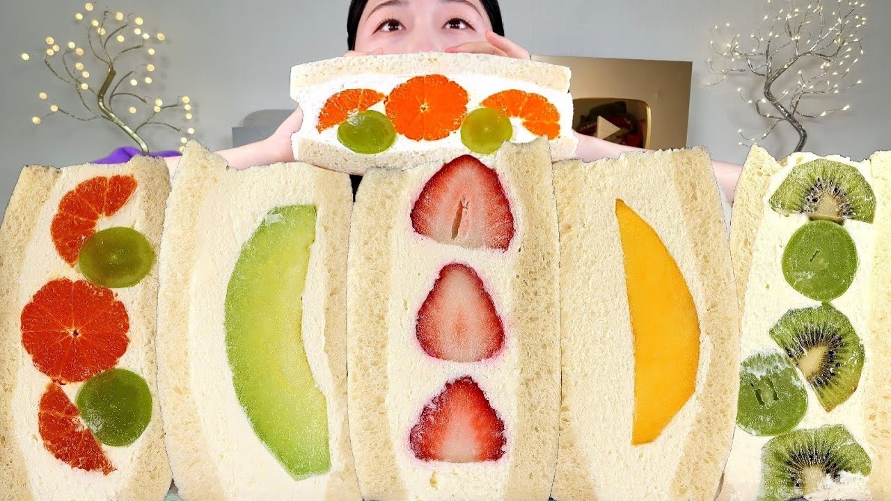 ASMR 요거트 크림 잔뜩 들어간 과일산도 디저트 리얼먹방 :) fruit sandwich MUKBANG