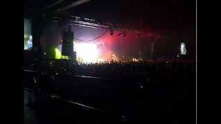 Pressure Working The Mic