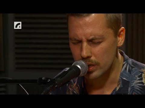 Pagrabā: "Patriarha rudens" līderi, saksofonists Aigars Raumanis, "Vēstnieks" un citi.