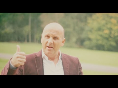 Dennie Damaro - Ik Ben Sinterklaas Niet (Officiële Videoclip)