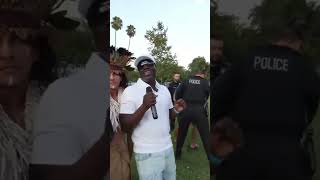 Akon Sings &#39;Locked Up&#39; While A P***phile Gets ARRESTED 😂