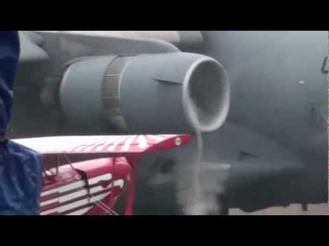 C-17 POWERFUL REVERSE THRUSTERS!!!