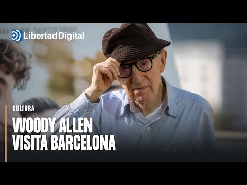 Woody Allen entre una nube de periodistas y cámaras con motivo de su llegada a San Sebastián