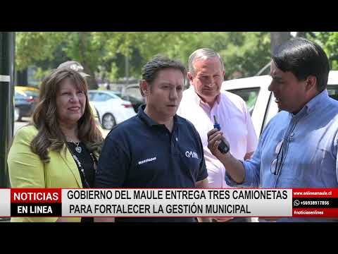 Gobierno del Maule entrega tres camionetas para fortalecer la gestión municipal